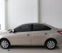 Toyota Vios 1.5E 2017 - Bán Toyota Vios E 1.5 số sàn 2017, màu vàng cát