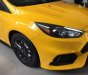 Ford Focus   2018 - Bán Ford Focus sản xuất 2018, màu vàng, mới 100%