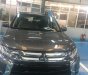 Mitsubishi Outlander 2.0 CVT 2018 - Bán ô tô Mitsubishi Outlander 2.0 CVT năm 2018, màu nâu