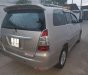 Toyota Innova E 2013 - Bán Toyota Innova E sản xuất năm 2013, màu vàng cát