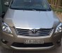 Toyota Innova 2013 - Cần bán gấp Toyota Innova năm 2013, màu bạc giá cạnh tranh