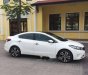 Kia Cerato 2017 - Cần bán xe Kia Cerato năm sản xuất 2017, màu trắng, giá tốt