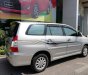 Toyota Innova V 2014 - Cần bán Toyota Innova V năm 2014, màu bạc số tự động
