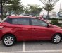 Toyota Yaris E 2015 - Cần bán Toyota Yaris E năm sản xuất 2015, màu đỏ, xe nhập, 520tr