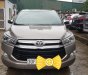 Toyota Innova 2.0V 2018 - Cần bán xe Toyota Innova năm 2018 màu nâu, giá tốt