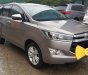 Toyota Innova 2.0V 2018 - Cần bán xe Toyota Innova năm 2018 màu nâu, giá tốt