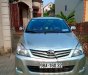 Toyota Innova 2010 - Cần bán xe Toyota Innova đời 2010, màu bạc số sàn, giá chỉ 400 triệu