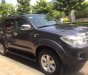 Toyota Fortuner SR5 2.7AT 2010 - Gia đình cần bán xe Toyota Fortuner 2010 bản V, số tự động