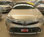 Toyota Camry 2.0E 2016 - (Hãng) Cần bán Toyota Camry 2.0E đời 2016, màu vàng, chạy 24.221 km, biển số đẹp