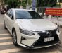 Toyota Camry 2018 - Bán xe Toyota Camry năm 2018, màu trắng, xe mới mua tháng 8/2018
