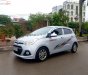 Hyundai Grand i10 MT 2015 - Bán chiếc xe Hyundai Grand i10 sản xuất 2015, xe nhập khẩu, gia đình là công chức sử dụng