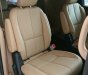 Kia Sedona Platinum D 2018 - Cần bán Kia Sedona Platinum D giá 1 tỷ 209 triệu, màu trắng