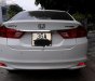 Honda City 1.5AT 2015 - Gia đình tôi cần bán xe Honda City sản xuất 2015, xe tiêu thụ xăng rất ít, nội thất rộng rãi, kiểu dáng thể thao