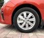 Toyota Yaris 1.3E 2015 - Bán xe Toyota Yaris 1.3E 2015, màu đỏ, số tự động, lăn bánh 4000 km