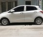 Hyundai Grand i10 2016 - Chính chủ bán Hyundai Grand i10 sản xuất năm 2016, màu trắng, xe nhập