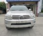 Toyota Fortuner 2.7V 4x4 AT 2011 - Cần bán gấp Fortuner 2 cầu máy xăng, sản xuất năm 2011, xe đẹp