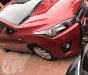 Toyota Yaris 2015 - Cần bán xe Toyota Yaris năm sản xuất 2015, màu đỏ