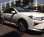 Toyota Camry   2.5Q 2015 - Cần bán gấp Toyota Camry 2.5Q năm sản xuất 2015, màu trắng, 897 triệu