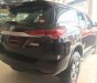 Toyota Fortuner 2.4 MT 2018 - Cần bán lại xe Toyota Fortuner 2.4 MT năm sản xuất 2018, màu đen số sàn