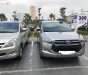 Toyota Innova 2016 - Cần bán xe Toyota Innova đời 2016, màu bạc chính chủ