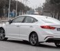 Hyundai Elantra   2018 - Cần bán Hyundai Elantra đời 2018, màu trắng, nhập khẩu 