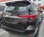 Toyota Fortuner 2.4 AT 2018 - Bán Toyota Fortuner 2.4 AT Diesel 4x2, xe giao ngay