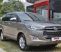 Toyota Innova  E 2.0MT  2017 - Bán Toyota Innova E 2.0MT năm 2017, màu xám