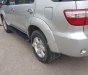 Toyota Fortuner 2009 - Bán Fortuner Sx 2009, chính chủ một chủ từ đầu, hồ sơ tự quản vẫn cất trong tủ