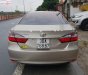 Toyota Camry 2.0E 2016 - Bán xe Camry 2.0E sản xuất năm 2016, số tự động, máy xăng, màu vàng cát, nội thất màu kem, đã đi 45000 km