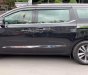 Kia Sedona 2017 - Bán xe Kia Sedona đời 2017, màu đen, giá tốt