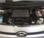 Hyundai Grand i10 1.0MT 2015 - Cần bán lại xe Hyundai Grand i10 1.0MT đời 2015, màu bạc, xe còn mới và nguyên bản toàn bộ