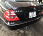 Mercedes-Benz E class E240 2005 - Bán Mercedes-Benz E class năm 2005 màu đen, giá 300 triệu