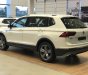 Volkswagen Tiguan 2018 - Xe Đức Tiguan 2.0 Turbo model 2019, trả trước 500 triệu, bao bank 85%, bao hồ sơ khó, xe bao ngon, tặng phụ kiện