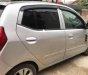 Hyundai i10 2011 - Cần bán gấp Hyundai i10 đời 2011, màu bạc, xe nhập