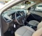 Hyundai Santa Fe CRDi 2017 - Hyundai Santa Fe CRDi model 2017, màu trắng, nhập khẩu còn mới toanh, full option loại cao cấp nhất, 1tỷ 65tr