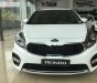 Kia Rondo GAT 2019 - Cần bán xe Kia Rondo GAT năm sản xuất 2019, màu trắng, giá tốt