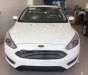 Ford Focus 2019 - Cần bán gấp Ford Focus 2019, màu trắng, 580 triệu