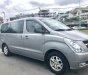 Hyundai Starex 2.5 MT 2010 - Bán Starex đăng ký 2010, 9 chỗ, màu bạc, máy xăng 100km 10 lít, xe nhà xài kĩ không chạy