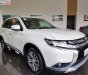 Mitsubishi Outlander 2.0 CVT Premium 2019 - Bán xe Mitsubishi Outlander 2.0 CVT Premium năm 2019, màu trắng 