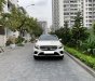 Mercedes-Benz GLC-Class 300 4Matic 2017 - Bán xe Mercedes GLC 300 4Matic sản xuất 2017, màu trắng ngọc trinh