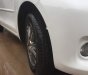 Toyota Yaris RS 2013 - Cần bán lại xe Toyota Yaris RS năm 2013, màu trắng, nhập khẩu, bản RS Sport hơn bản thường
