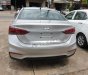 Hyundai Accent 1.4 MT Base 2019 - Cần bán xe Hyundai Accent 1.4 MT Base năm sản xuất 2019, màu bạc, 425tr