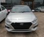 Hyundai Accent 1.4 MT Base 2019 - Cần bán xe Hyundai Accent 1.4 MT Base năm sản xuất 2019, màu bạc, 425tr