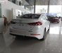 Hyundai Elantra 1.6 MT 2018 - Bán ô tô Hyundai Elantra 1.6 MT sản xuất năm 2018, màu trắng giá cạnh tranh