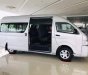 Toyota Hiace 2018 - Bán Toyota Hiace sản xuất năm 2018, màu bạc, nhập khẩu nguyên chiếc