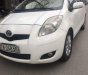 Toyota Yaris Verso 2009 - Cần bán Toyota Yaris Verso đời 2009, màu trắng số tự động, 355 triệu