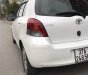 Toyota Yaris Verso 2009 - Cần bán Toyota Yaris Verso đời 2009, màu trắng số tự động, 355 triệu