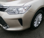 Toyota Camry 2.0E 2015 - Bán xe Toyota Camry 2.0E năm sản xuất 2015, màu vàng