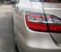 Toyota Camry 2.0E 2015 - Bán xe cũ Toyota Camry 2.0E 2015, màu vàng xe gia đình