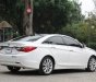 Hyundai Sonata  Y20 2011 - Bán ô tô Hyundai Sonata Y20 đời 2011, màu trắng, nhập khẩu như mới